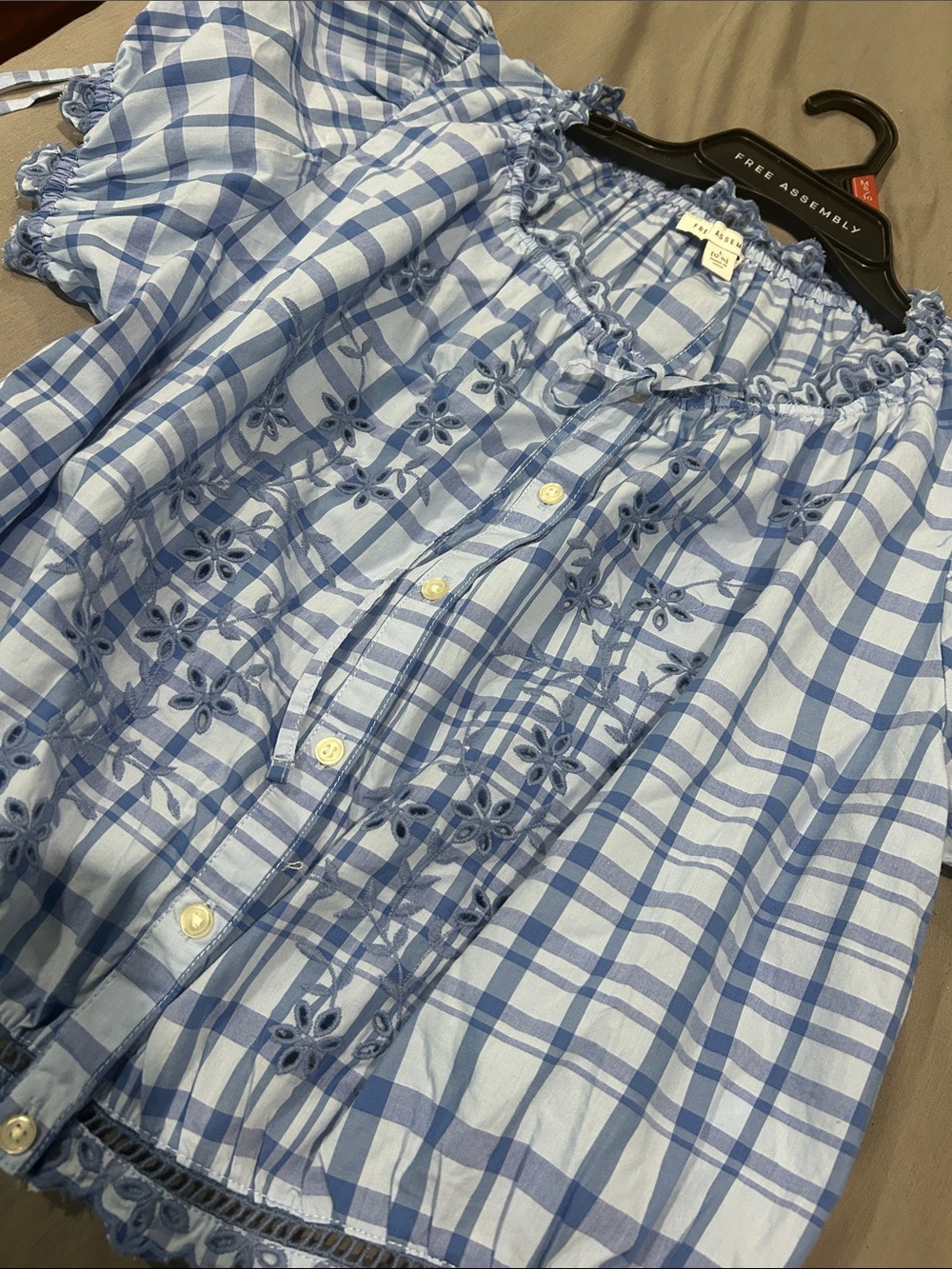 Womens Blue Plaid Button-Front Shirt